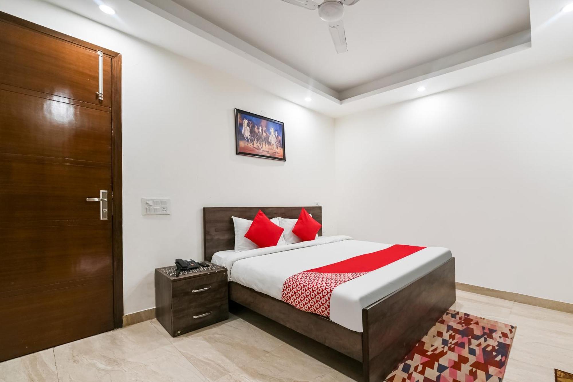 O Premium Chhatarpur Hotel *